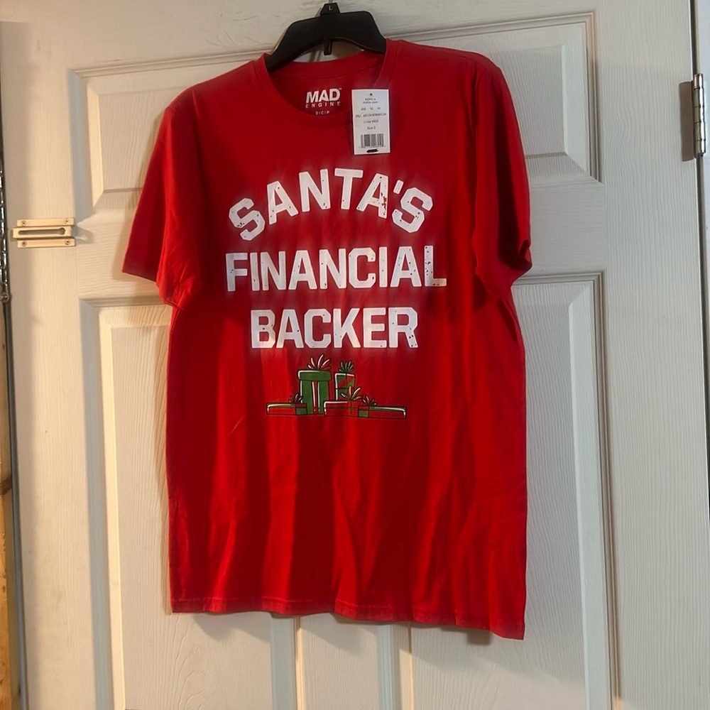 MAD ENGINE SANTA’S FINANCIAL BACKER GRAPHIC TEE: RED: NEW WITH TAGS: SIZE SMALL